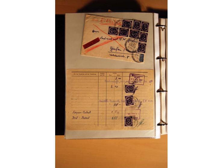 1951, POSTHORN, umfangreiche Sammlung mit einigen hundert Briefen, Karten und Paketkarten in 6 Ordnern inkl. 1 Band Ganzsache
