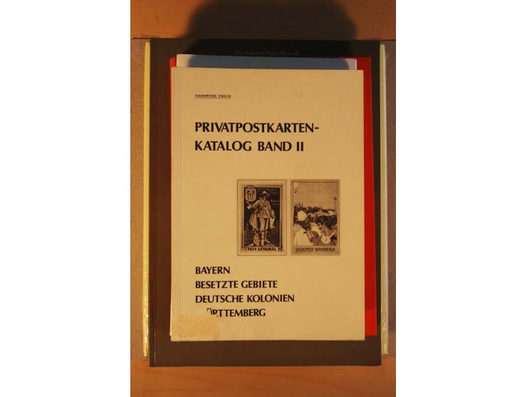 EUROPA: 8 Handbücher (meist Deutschland), dabei Adema, Kees; Netherlands Mail of Turmoil Vol. 1 (OVP), dazu drei bessere Aukt