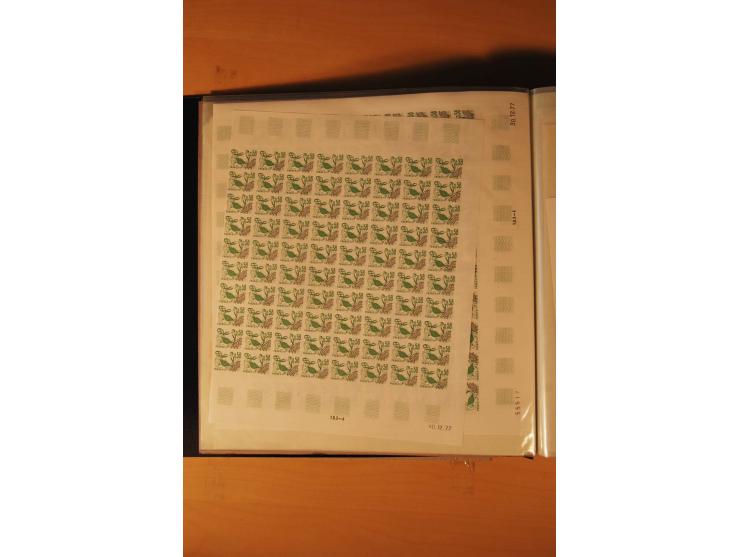 1978, 11 Ausgaben ex Mi.-Nr. 2063-2132U bzw. Yv.-Nr. 1991n.d.-2033a,  PO150-57, P.A.51a in Mengen von 50 bis 180 Stück, ungez
