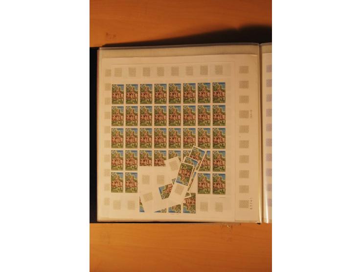 1978, 11 Ausgaben ex Mi.-Nr. 2063-2132U bzw. Yv.-Nr. 1991n.d.-2033a,  PO150-57, P.A.51a in Mengen von 50 bis 180 Stück, ungez