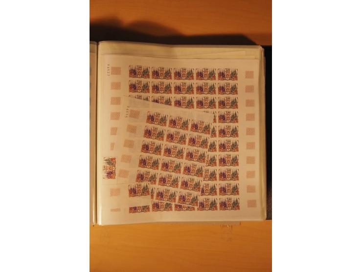 1978, 11 Ausgaben ex Mi.-Nr. 2063-2132U bzw. Yv.-Nr. 1991n.d.-2033a,  PO150-57, P.A.51a in Mengen von 50 bis 180 Stück, ungez