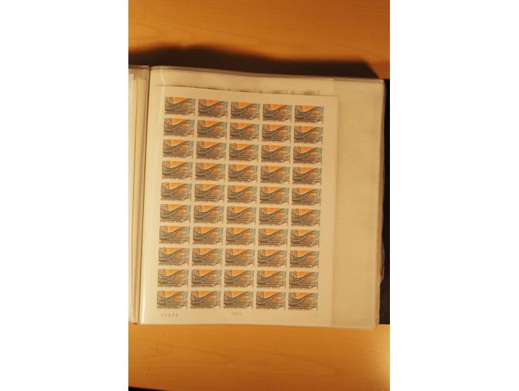 1991, 20 Ausgaben ex Mi.-Nr. 2818-70U bzw. Yv.-Nr. 2681n.d.-2735a in Mengen von 90 bis 250 Stück, ungezähnt, postfrisch, teil