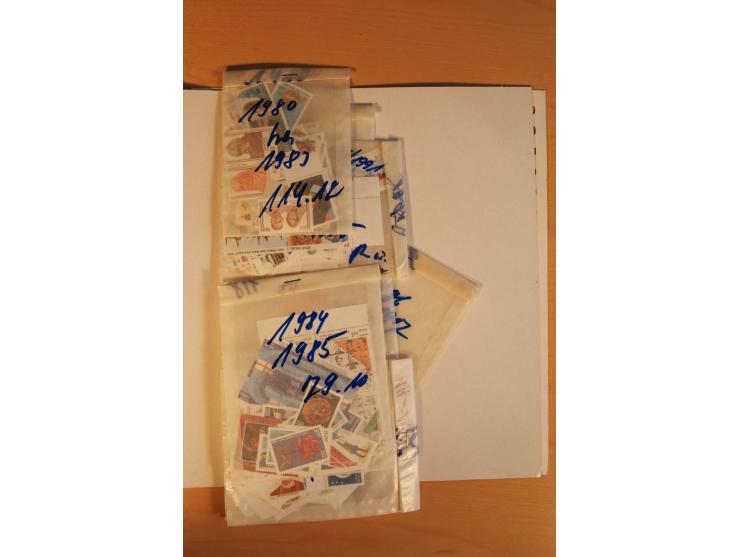 1854/1997 (ca.), ungebrauchte, postfrische und gestempelte Zusammenstellung mit etwas Gebieten, einigen Briefen/Ganzsachen so
