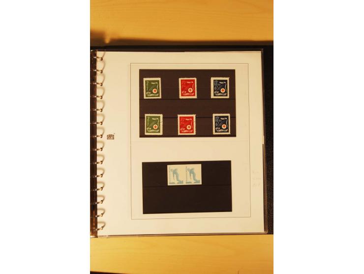 1941/44, umfangreiche, meist postfrische/ungebrauchte und gestempelte Sammlung inkl. einiger Briefe, dabei viele komplette Au