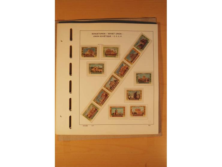 1858/1991, postfrische und ungebrauchte sehr reichhaltige Sammlung mit u.a. Mi.-Nr. 168y, 185IIB, 214c, 400Bxb, 427-28, 429-4