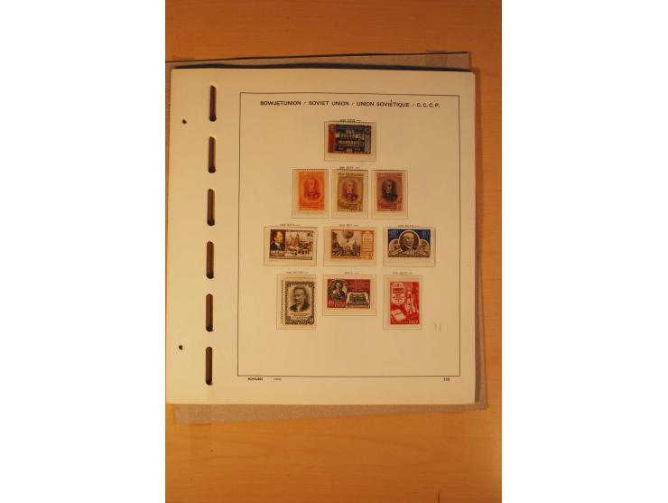 1858/1991, postfrische und ungebrauchte sehr reichhaltige Sammlung mit u.a. Mi.-Nr. 168y, 185IIB, 214c, 400Bxb, 427-28, 429-4