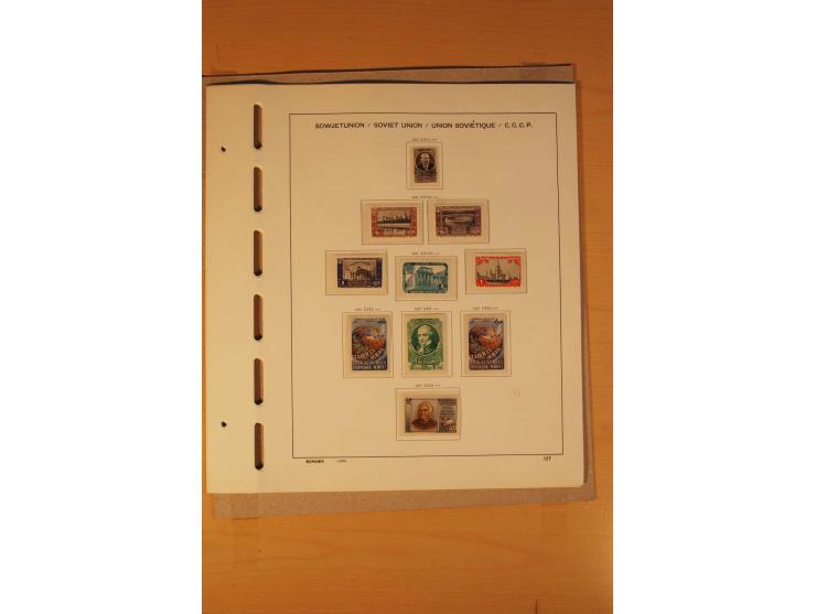 1858/1991, postfrische und ungebrauchte sehr reichhaltige Sammlung mit u.a. Mi.-Nr. 168y, 185IIB, 214c, 400Bxb, 427-28, 429-4