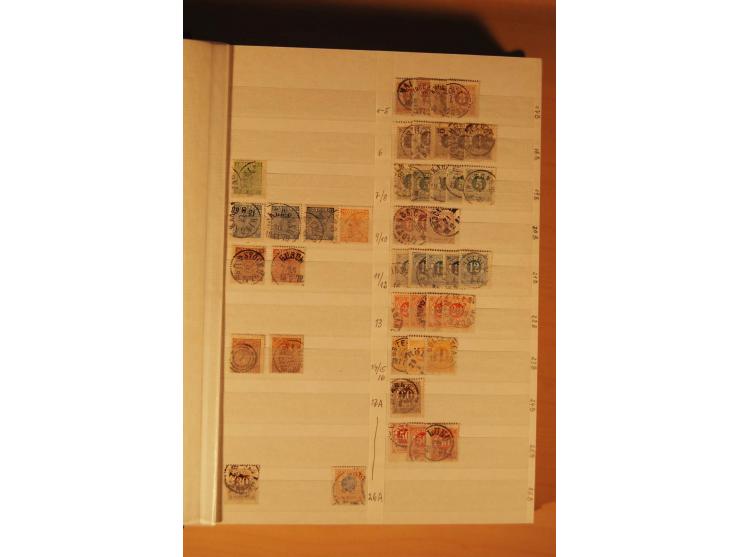 1858/1976, postfrischer und gestempelter Doublettenposten, überwiegend nach 1945, in 3 Einsteckbüchern