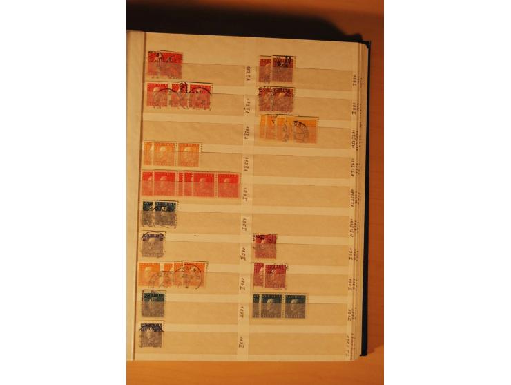 1858/1976, postfrischer und gestempelter Doublettenposten, überwiegend nach 1945, in 3 Einsteckbüchern