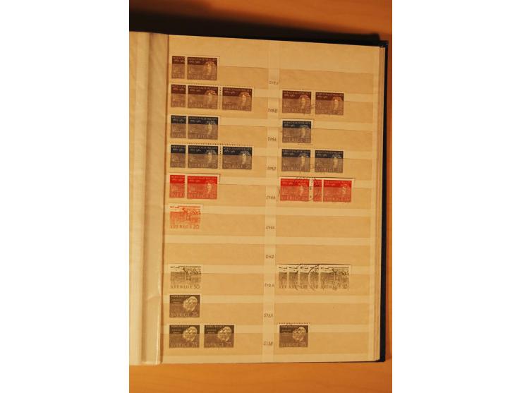 1858/1976, postfrischer und gestempelter Doublettenposten, überwiegend nach 1945, in 3 Einsteckbüchern