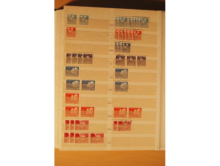 1858/1976, postfrischer und gestempelter Doublettenposten, überwiegend nach 1945, in 3 Einsteckbüchern