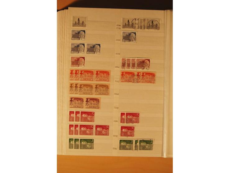 1858/1976, postfrischer und gestempelter Doublettenposten, überwiegend nach 1945, in 3 Einsteckbüchern