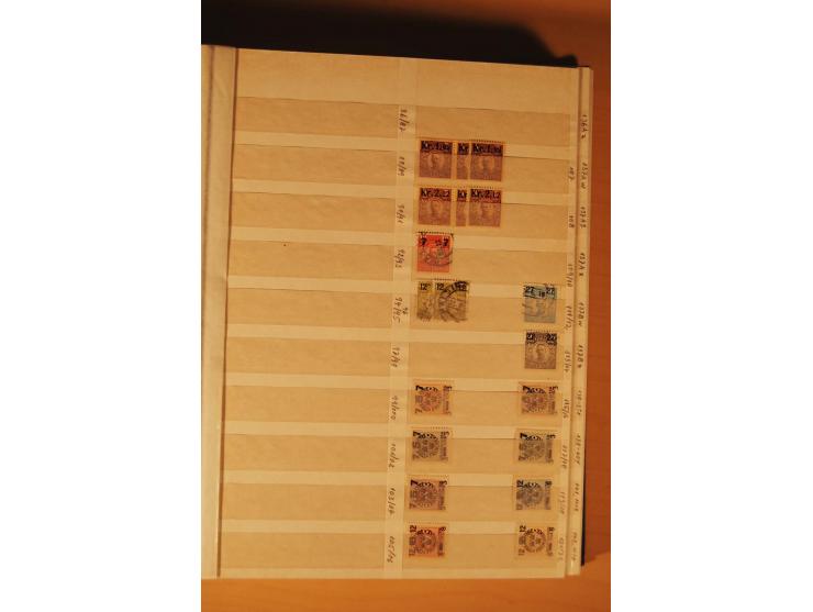 1858/1976, postfrischer und gestempelter Doublettenposten, überwiegend nach 1945, in 3 Einsteckbüchern