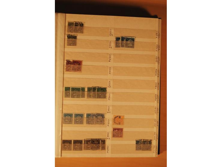 1858/1976, postfrischer und gestempelter Doublettenposten, überwiegend nach 1945, in 3 Einsteckbüchern