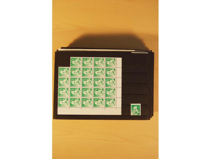 1985/98, postfrische Partie von einigen hundert Abarten, dabei un- und teilgezähnte Werte, fehlende Farben, Verzähnungen etc.