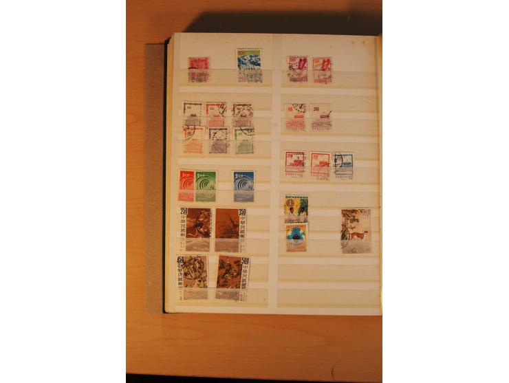1897/2004 (ca.), postfrischer, ungebrauchter und gestempelter Posten, dabei auch einige andere Länder