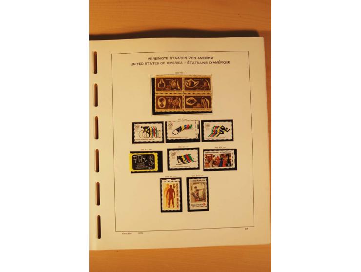 1847/1979, sehr schöne hauptsächlich gestempelte Sammlung mit einer Vielzahl an besseren Werten, dabei Mi.-Nr. 1 gestempelt, 