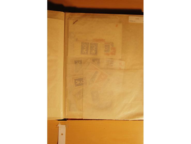 1956/92, riesiger postfrischer Bestand, dabei kpl. Jahrgänge, Bogen und Bogenteile, Kleinbogen, Blocks, Markenheftchen etc. (