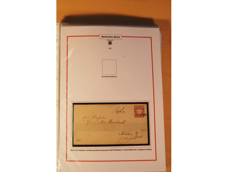 1872/75, Brustschilde-Spezialsammlung: auf 128 Blättern ausstellungsmäßig aufgezogen und beschriftet, dabei gute Einzelfranka