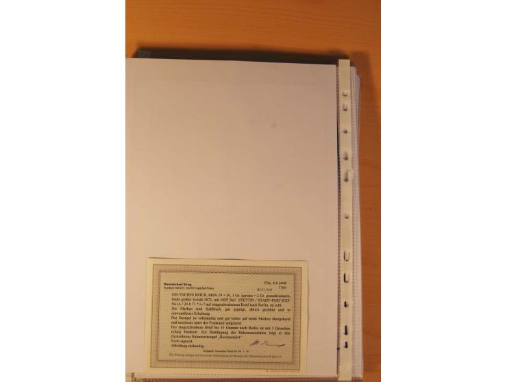 1872/75, Brustschilde-Spezialsammlung: auf 128 Blättern ausstellungsmäßig aufgezogen und beschriftet, dabei gute Einzelfranka