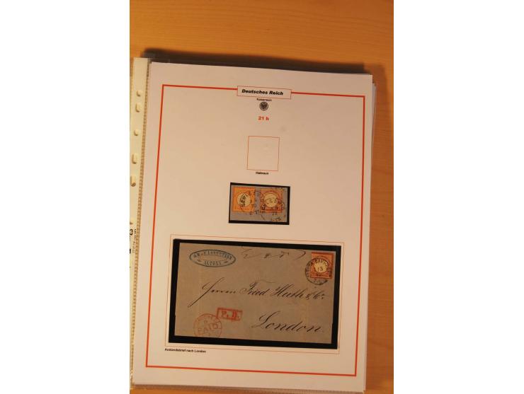 1872/75, Brustschilde-Spezialsammlung: auf 128 Blättern ausstellungsmäßig aufgezogen und beschriftet, dabei gute Einzelfranka