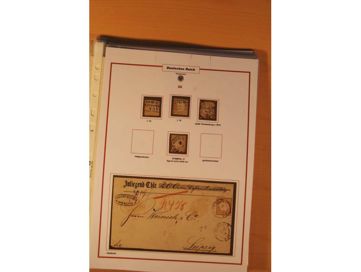 1872/75, Brustschilde-Spezialsammlung: auf 128 Blättern ausstellungsmäßig aufgezogen und beschriftet, dabei gute Einzelfranka