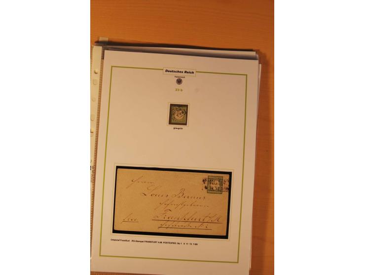 1872/75, Brustschilde-Spezialsammlung: auf 128 Blättern ausstellungsmäßig aufgezogen und beschriftet, dabei gute Einzelfranka