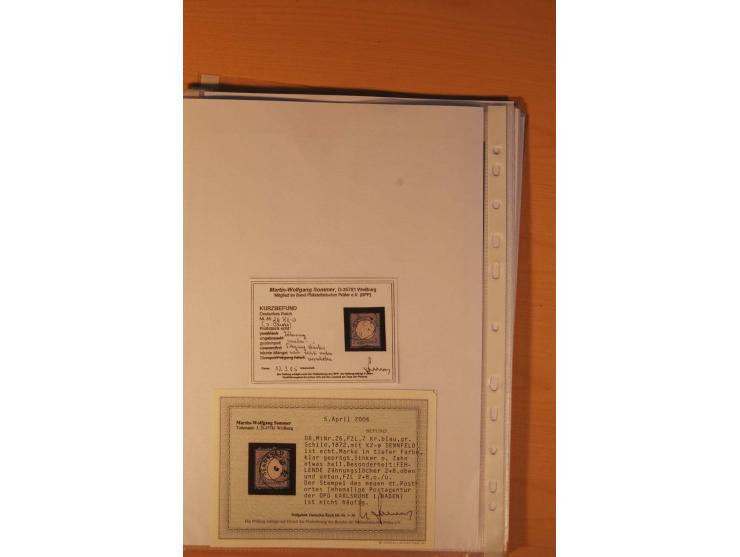 1872/75, Brustschilde-Spezialsammlung: auf 128 Blättern ausstellungsmäßig aufgezogen und beschriftet, dabei gute Einzelfranka
