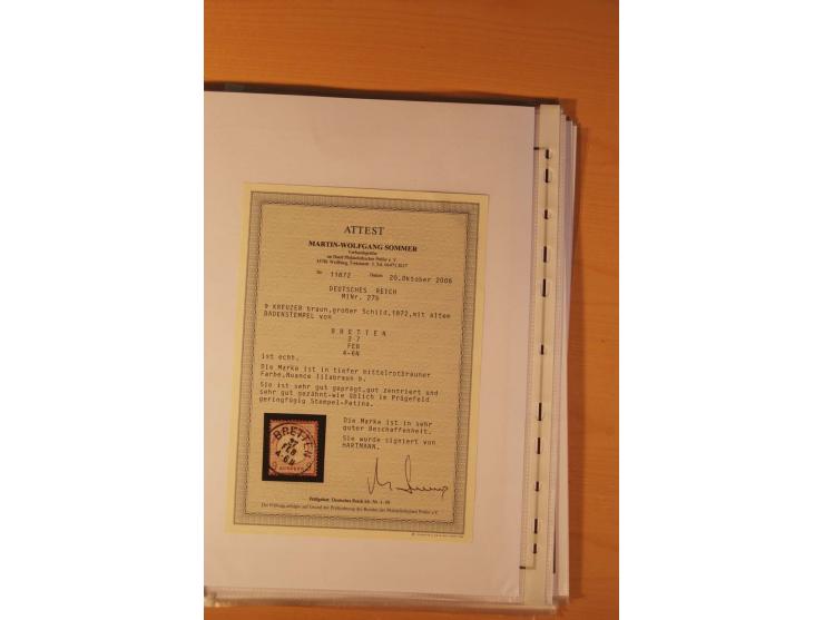 1872/75, Brustschilde-Spezialsammlung: auf 128 Blättern ausstellungsmäßig aufgezogen und beschriftet, dabei gute Einzelfranka