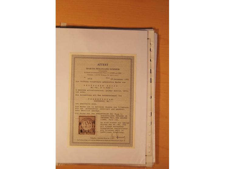1872/75, Brustschilde-Spezialsammlung: auf 128 Blättern ausstellungsmäßig aufgezogen und beschriftet, dabei gute Einzelfranka
