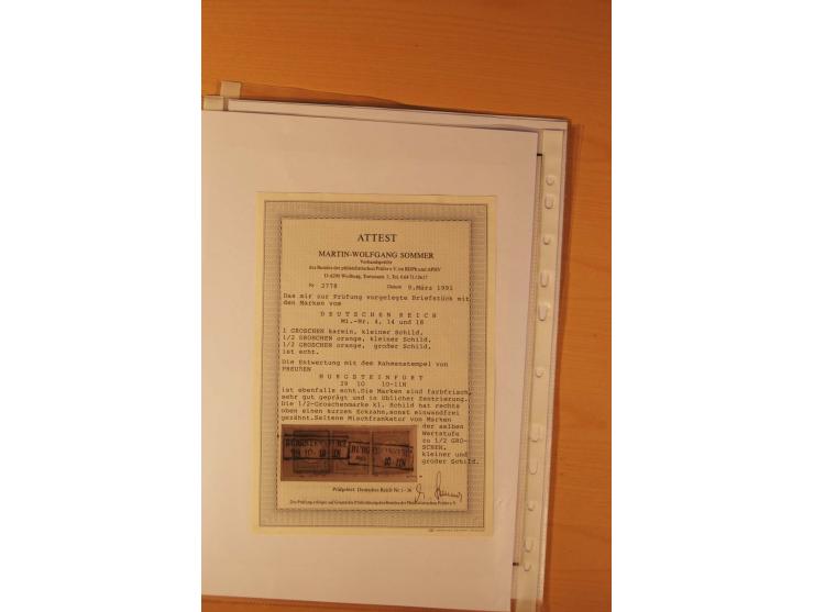 1872/75, Brustschilde-Spezialsammlung: auf 128 Blättern ausstellungsmäßig aufgezogen und beschriftet, dabei gute Einzelfranka