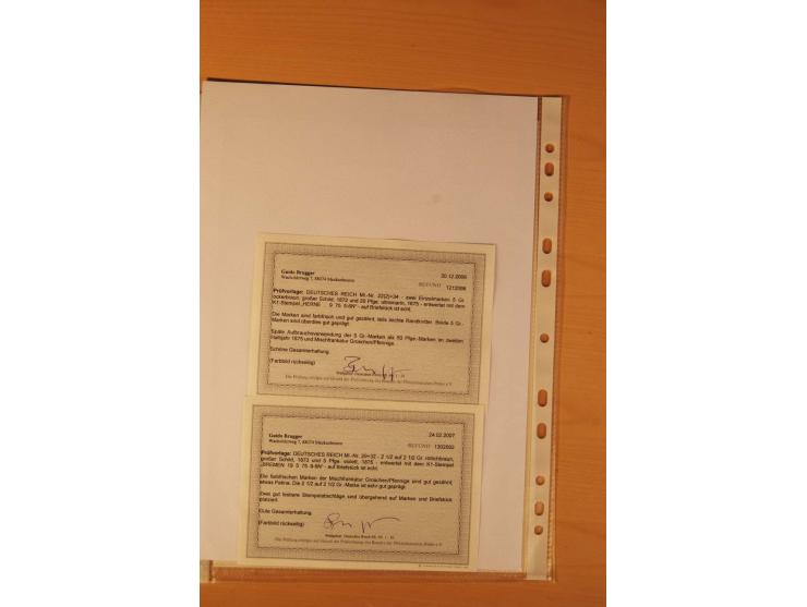 1872/75, Brustschilde-Spezialsammlung: auf 128 Blättern ausstellungsmäßig aufgezogen und beschriftet, dabei gute Einzelfranka