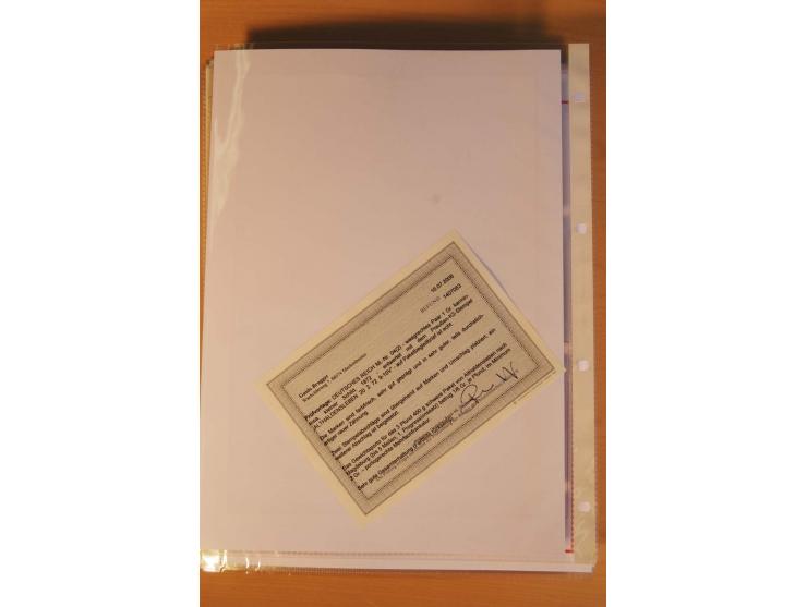 1872/75, Brustschilde-Spezialsammlung: auf 128 Blättern ausstellungsmäßig aufgezogen und beschriftet, dabei gute Einzelfranka
