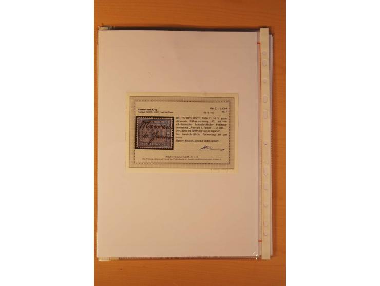 1872/75, Brustschilde-Spezialsammlung: auf 128 Blättern ausstellungsmäßig aufgezogen und beschriftet, dabei gute Einzelfranka