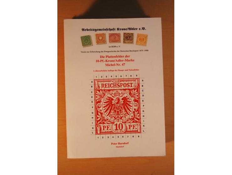 1889/1900 Krone/Adler: Große Forschungs- und Spezialsammlung der Plattenfehler und Fehler nach "Collegium Philatelicum", saub