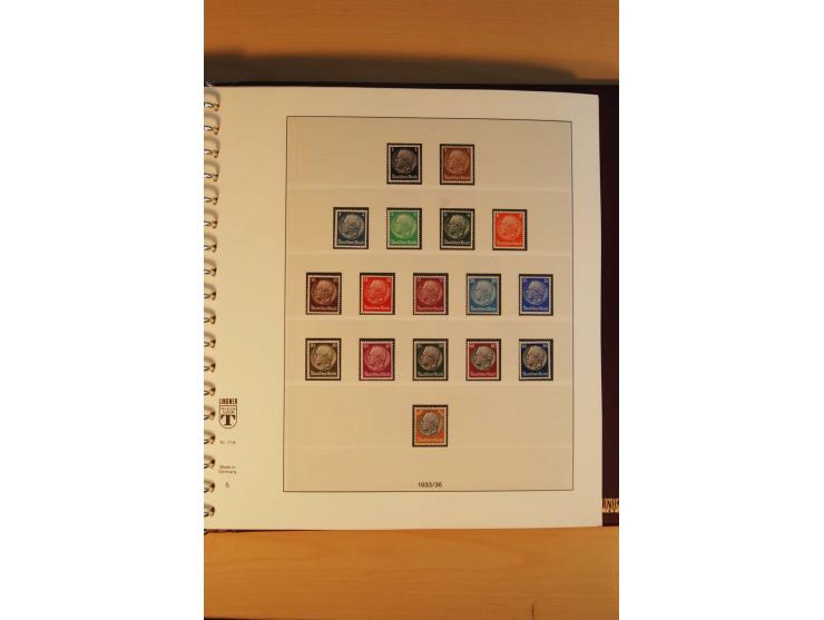 1923/45, postfrische kpl. Sammlung incl. Dienst, nur wenige Werte ungebraucht oder mit kleinen Gummimängeln,etliche sign. und