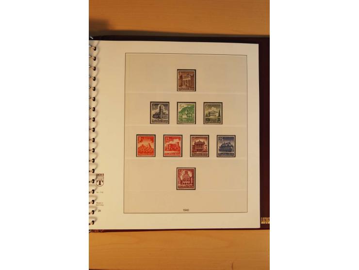 1923/45, postfrische kpl. Sammlung incl. Dienst, nur wenige Werte ungebraucht oder mit kleinen Gummimängeln,etliche sign. und