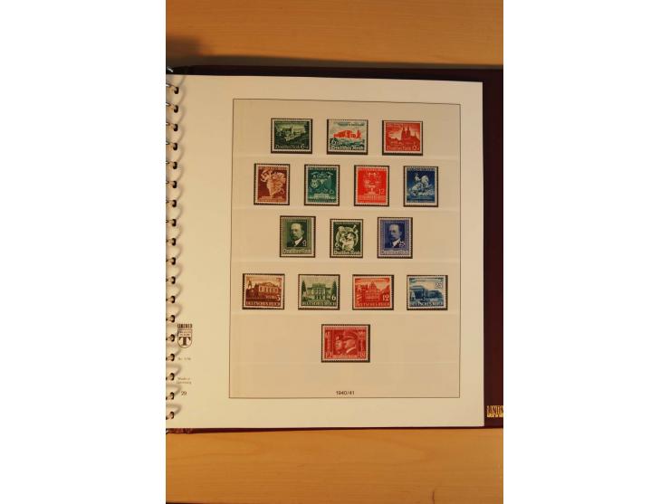 1923/45, postfrische kpl. Sammlung incl. Dienst, nur wenige Werte ungebraucht oder mit kleinen Gummimängeln,etliche sign. und