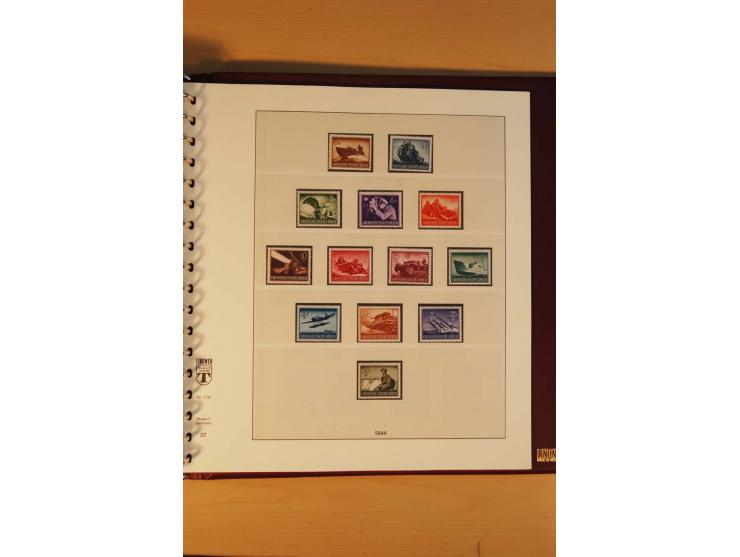 1923/45, postfrische kpl. Sammlung incl. Dienst, nur wenige Werte ungebraucht oder mit kleinen Gummimängeln,etliche sign. und