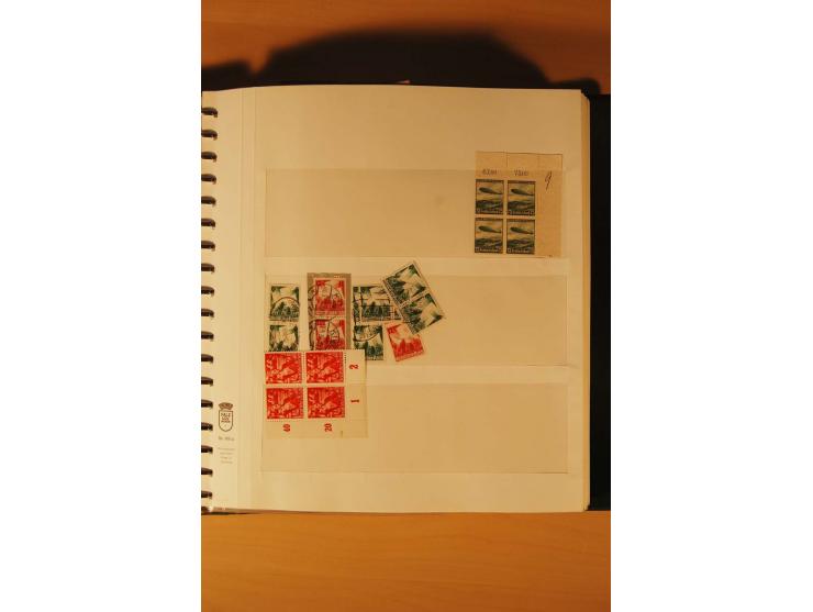 1933/45, meist ungebrauchte und gestempelte Sammlung in 2 Vordruckalben mit Einheiten, Besonderheiten und vielen Briefen und 