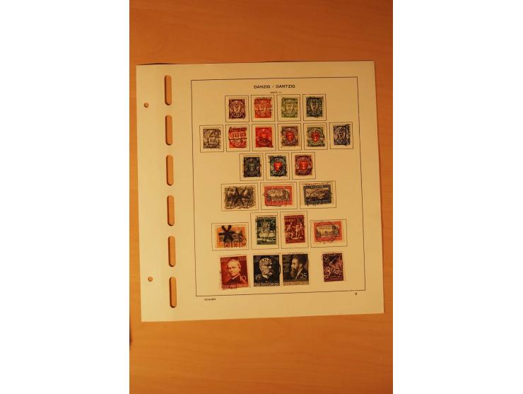 1933/45, ungebrauchte und gestempelte Sammlung mit besseren Ausgaben, dazu etwas Besetzung II und Danzig