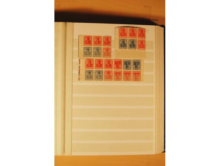1916/28, meist ungebrauchte Sammlung Heftchenblätter ab Germania bis Weimar mit einigen besseren und auch Stücken mit HAN, zu