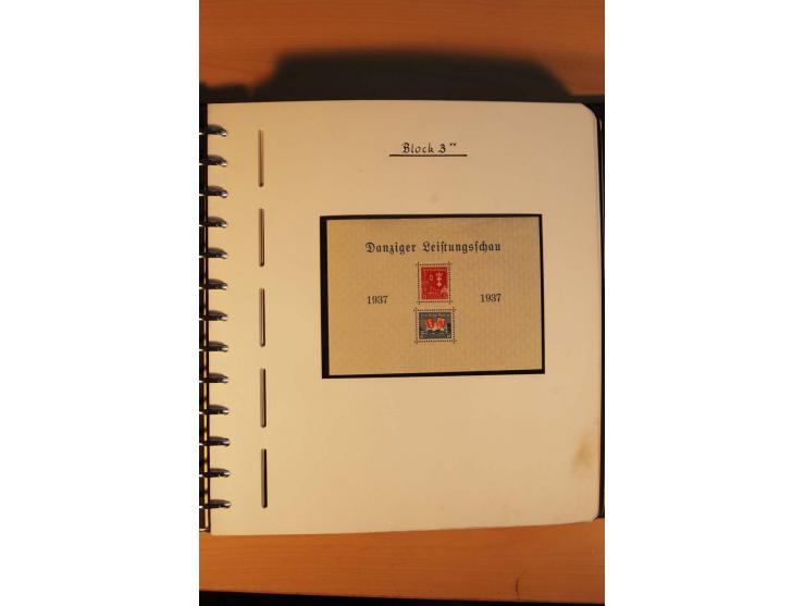 1766/1945, umfangreiche ungebrauchte/postfrische und gestempelte Sammlung mit Briefen und vielen besseren Werten, beginnend m