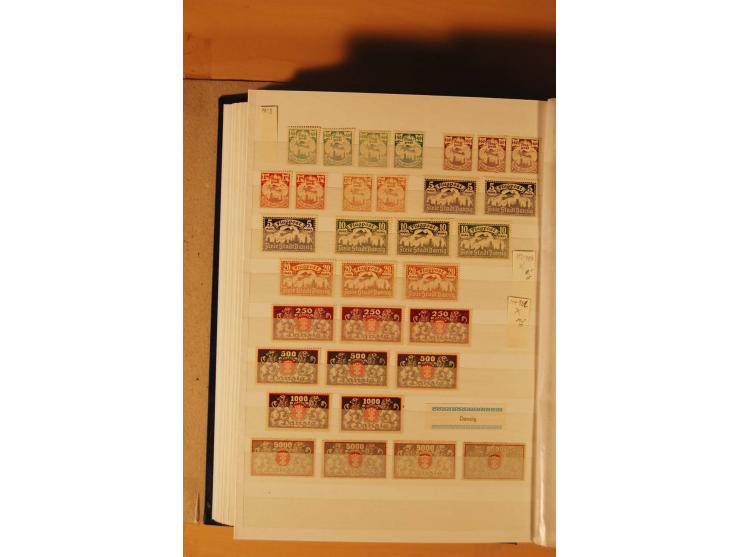 1920/39, postfrische, ungebrauchte und gestempelte Sammlung, dazu noch etwas andere Gebiete
