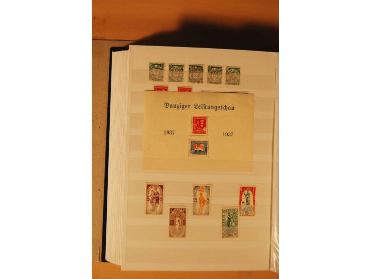 1920/39, postfrische, ungebrauchte und gestempelte Sammlung, dazu noch etwas andere Gebiete