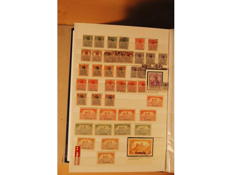 1920/39, postfrische, ungebrauchte und gestempelte Sammlung, dazu noch etwas andere Gebiete