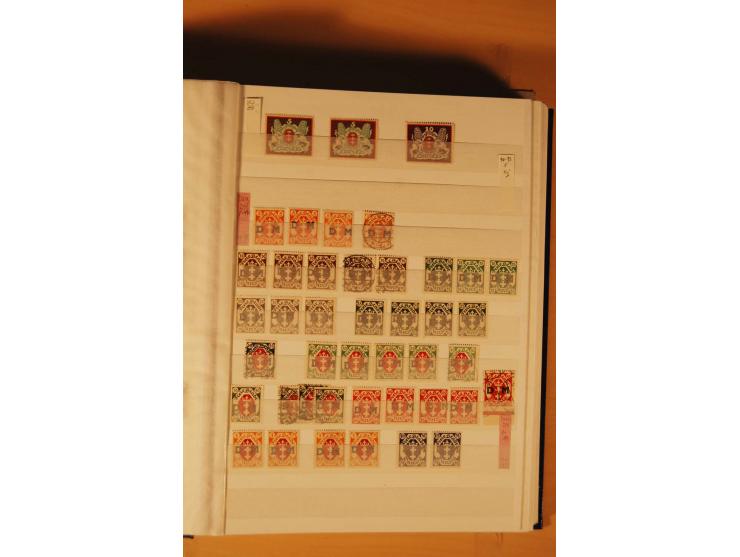 1920/39, postfrische, ungebrauchte und gestempelte Sammlung, dazu noch etwas andere Gebiete