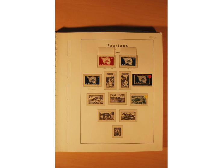 1947/59, ungebrauchte/postfrische und gestempelte Sammlung mit einigen besseren und kompletten Ausgaben, Abarten und weitere 