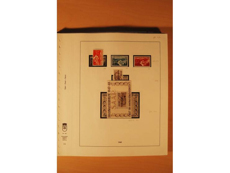 1947/59, ungebrauchte/postfrische und gestempelte Sammlung mit einigen besseren und kompletten Ausgaben, Abarten und weitere 