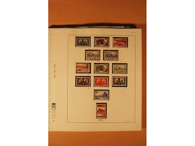 1947/59, ungebrauchte/postfrische und gestempelte Sammlung mit einigen besseren und kompletten Ausgaben, Abarten und weitere 